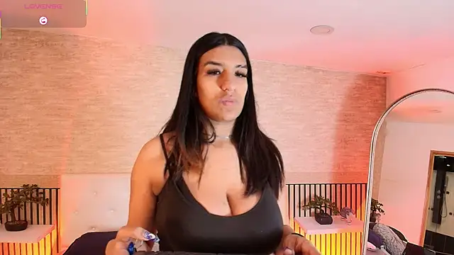 Snapshot of Kim_Noiir chatting on 23, 7, 2026 Kim Noiir online show from 23, 7, 2026