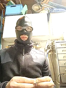 Gesichtsfotze69 online show from 22, 7, 2026