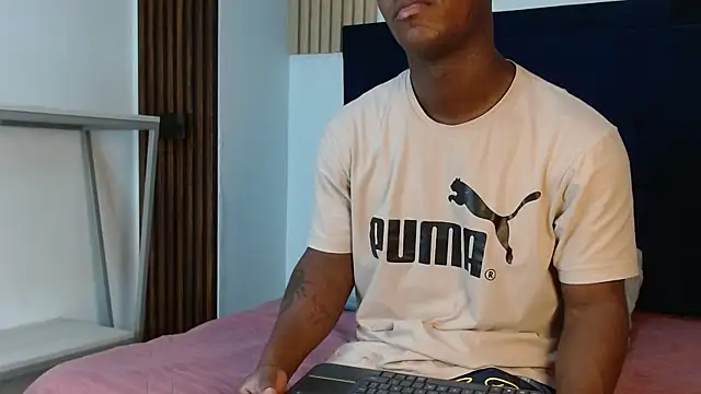 alexis fernandez online show from 25, 7, 2026