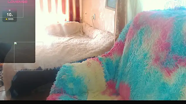 Snapshot of FlirtatiousMegan chatting on 23, 6, 2026 FlirtatiousMegan online show from 23, 6, 2026