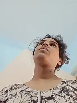 UniqueXCouple online show from 6, 8, 2026