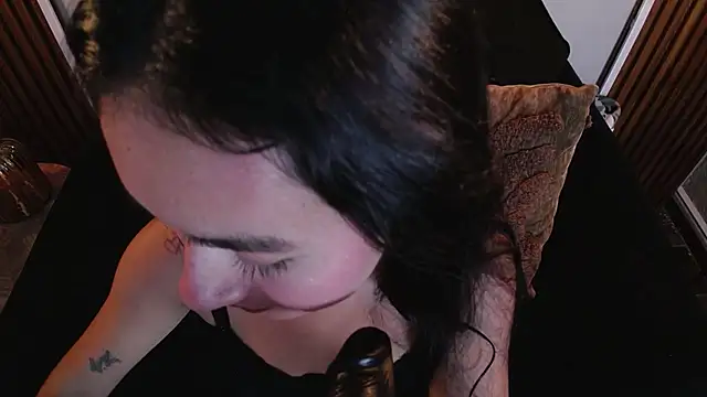 NickyLoveSaliva online show from 3, 8, 2026