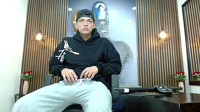 AlejoBussnek online show from 28, 7, 2026
