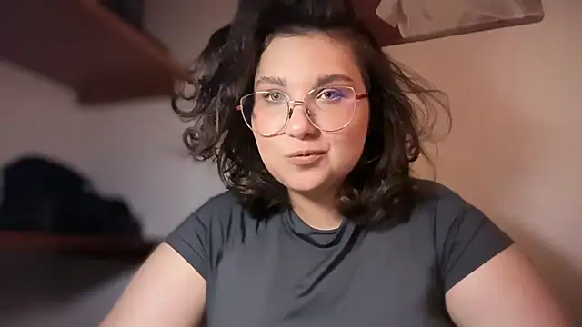 Snapshot of Angellamya chatting on 25, 7, 2026 Angellamya online show from 25, 7, 2026