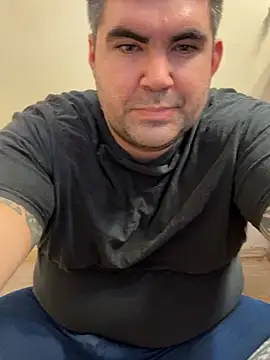 chubbyntatted online show from 25, 7, 2026