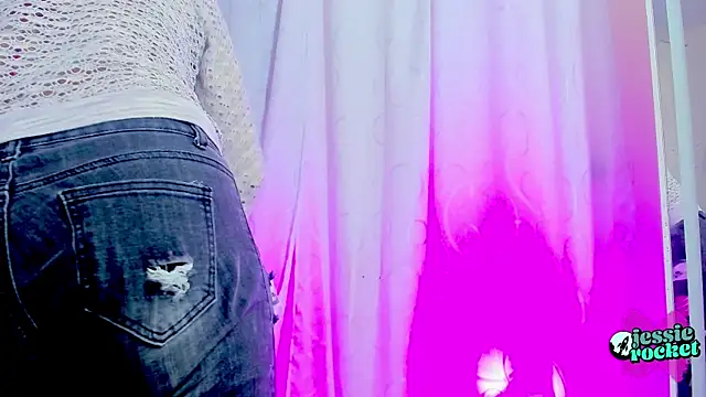 jessierocketx online show from 18, 4, 2026