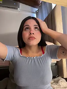 IvyValentine online show from 6, 3, 2025