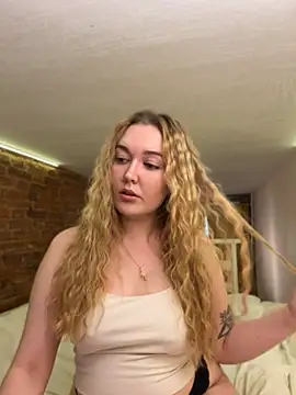 Snapshot of Alexa_Sunny chatting on 27, 7, 2026 Alexa Sunny online show from 27, 7, 2026