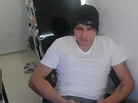 Snapshot of Davoosx chatting on 25, 7, 2026 Davoosx online show from 25, 7, 2026