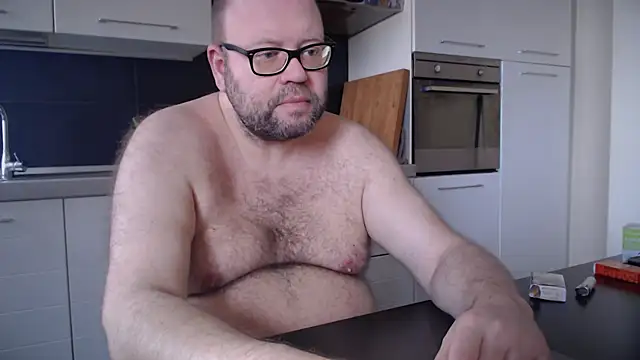 theitalianbear online show from 9, 3, 2026