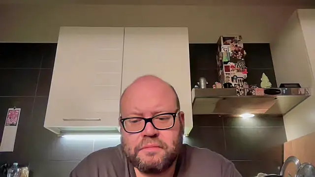 theitalianbear online show from 15, 4, 2026