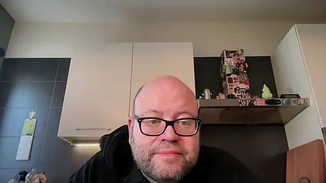 theitalianbear online show from 2, 4, 2026