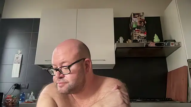 theitalianbear online show from 10, 9, 2025