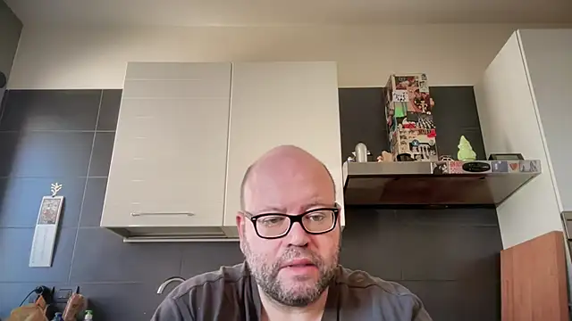 theitalianbear online show from 7, 10, 2025