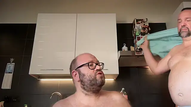 theitalianbear online show from 19, 7, 2026