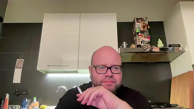 theitalianbear online show from 2, 11, 2025