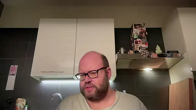 theitalianbear online show from 24, 4, 2026