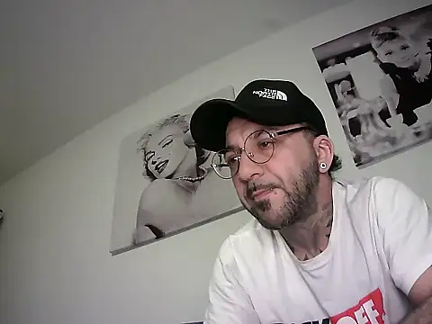 MagicStickBoy online show from 14, 4, 2026