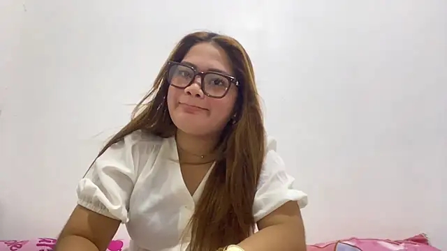 VikkiDunemn online show from 27, 7, 2026