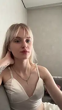 LezzyCrown online show from 1, 8, 2026