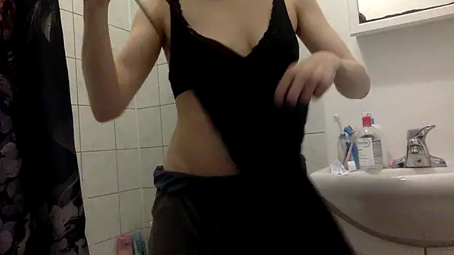 laetitia xo online show from 6, 8, 2026