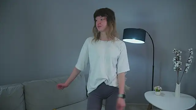 JulianKenworthy online show from 28, 7, 2026