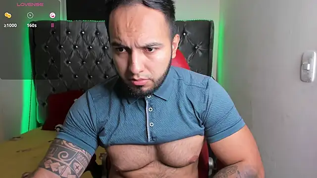 Snapshot of mrloganfuck1 chatting on 6, 8, 2026 mrloganfuck1 online show from 6, 8, 2026