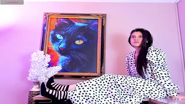 julianaaldanaa online show from 28, 7, 2026
