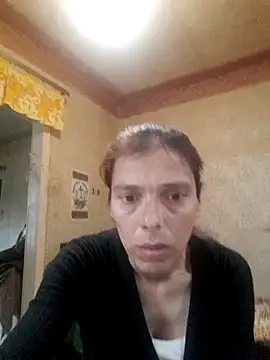 AnnaKissXX online show from 28, 7, 2026