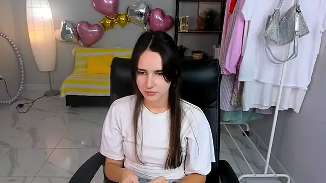 IvannaClayton online show from 4, 8, 2026