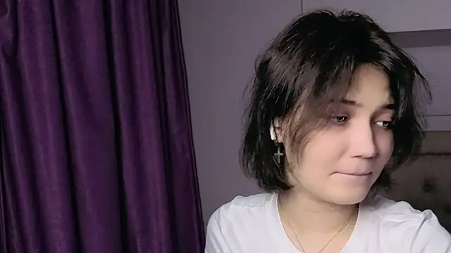 cute  caprice online show from 3, 8, 2026