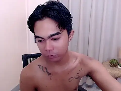Snapshot of Xyrien_Miller chatting on 31, 7, 2026 Xyrien Miller online show from 31, 7, 2026