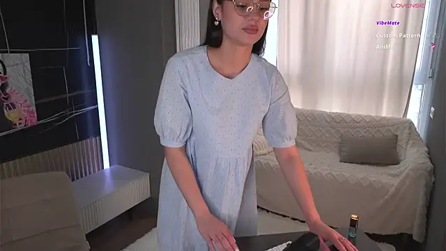 rose kira online show from 4, 8, 2026