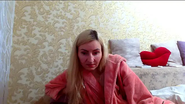 Yourrealgirl online show from 14, 1, 2025