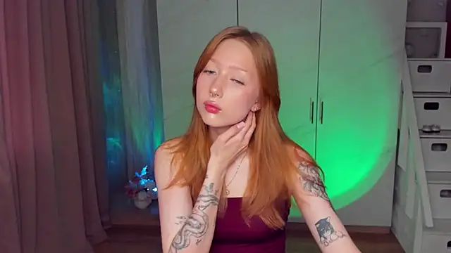 Snapshot of IvySinclair_ chatting on 6, 8, 2026 IvySinclair online show from 6, 8, 2026