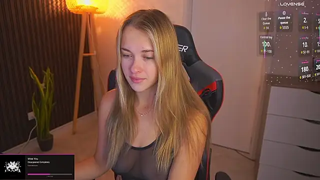 DanikaDillan online show from 7, 2, 2026