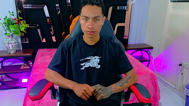 Lil Brownn online show from 4, 8, 2026