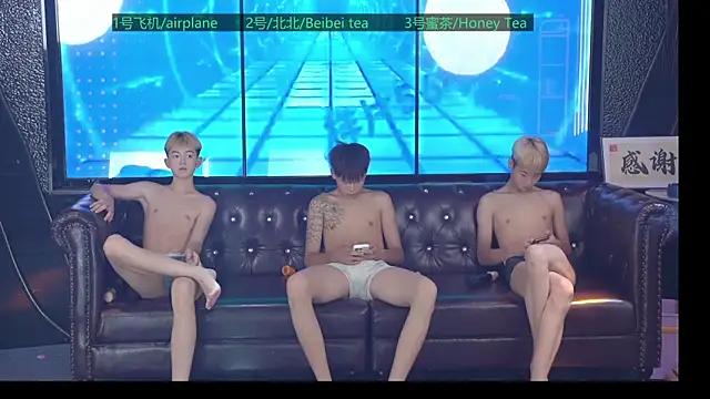 boyxxou online show from 2, 8, 2026