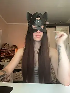 LeinaWoluers online show from 7, 8, 2026