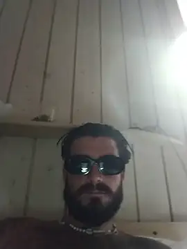 squirlovee online show from 6, 8, 2026