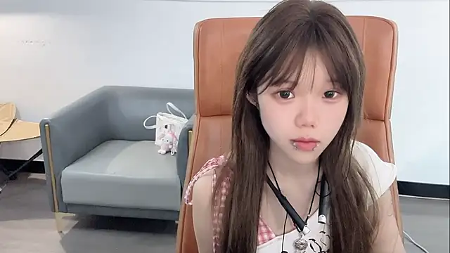 Snapshot of xiaoting-baby chatting on 5, 8, 2026 xiaoting-baby online show from 5, 8, 2026