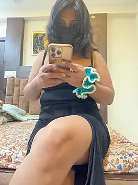 Snapshot of Aisha_1996 chatting on 5, 8, 2026 Aisha 1996 online show from 5, 8, 2026