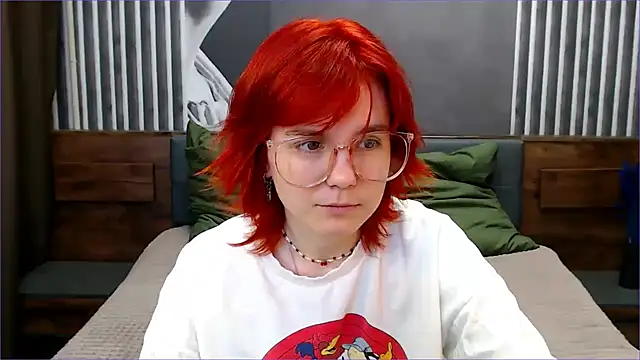 Avrora Vance online show from 5, 8, 2026