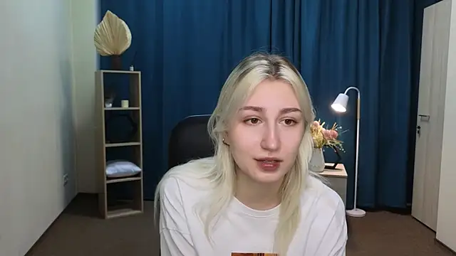 LishaNuding online show from 5, 8, 2026