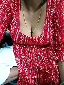 Snapshot of Dolly-baby21 chatting on 4, 8, 2026 Dolly-baby21 online show from 4, 8, 2026