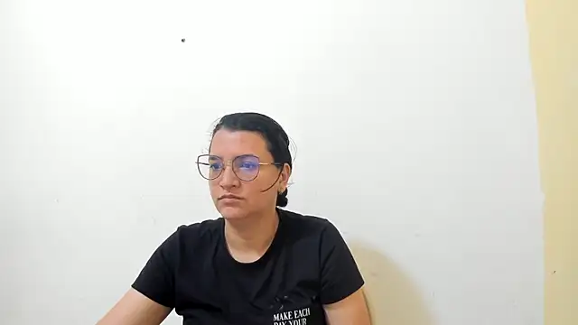 MARILYN GARCIA online show from 15, 11, 2025