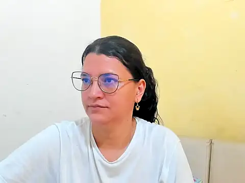 MARILYN GARCIA online show from 5, 4, 2026