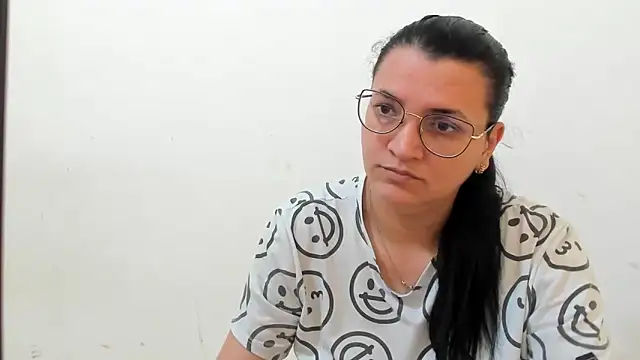 MARILYN GARCIA online show from 7, 11, 2025