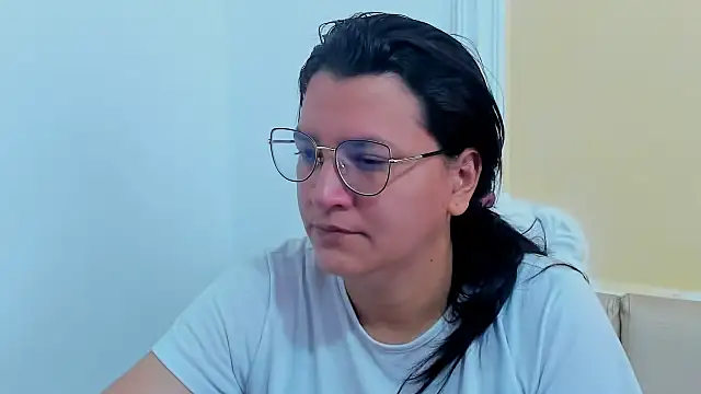 MARILYN GARCIA online show from 2, 3, 2025