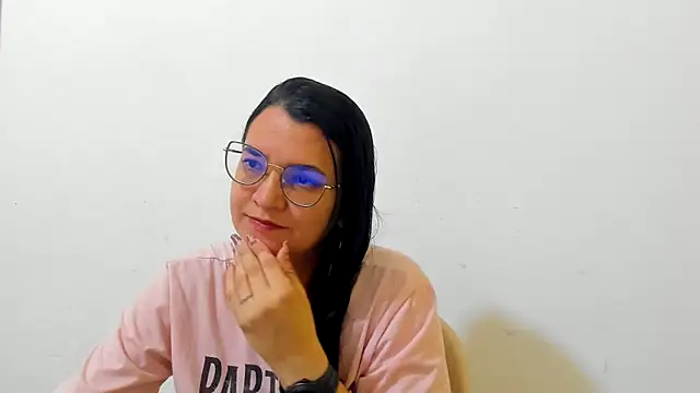 MARILYN GARCIA online show from 4, 12, 2025